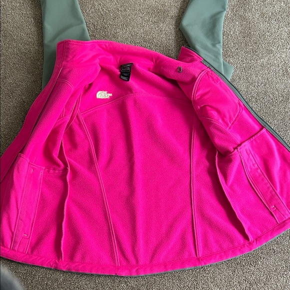 The North Face Jacket - Picture 7 of 7